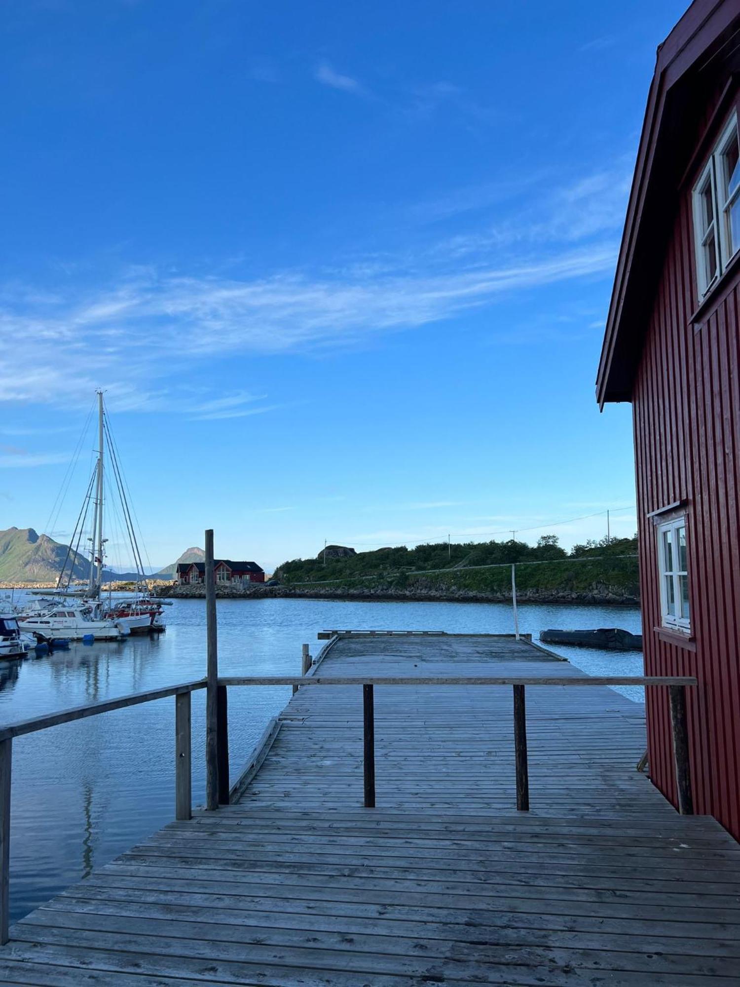 Real Fisherman'S Cabins In Ballstad, Lofoten Exterior photo
